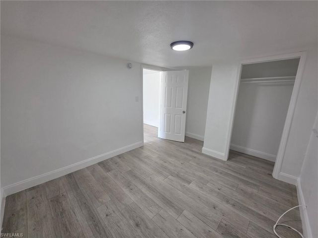 420 Fairfax DR 5, Fort Myers, FL 33905