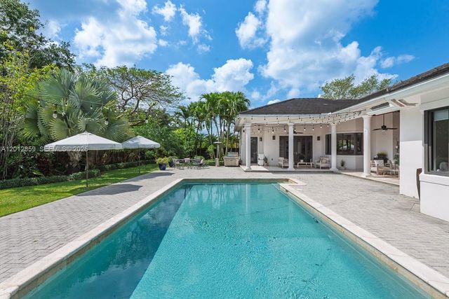 12311 SW 94th Ave, Miami, FL 33176