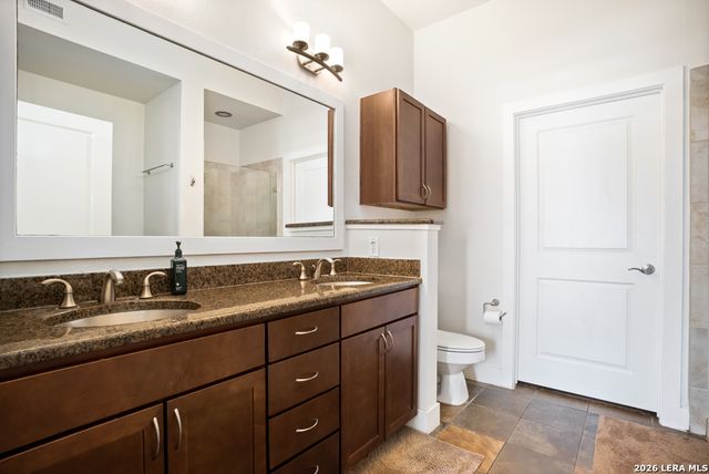 7342 Oak Manor Dr Apt 1302, San Antonio, TX 78229