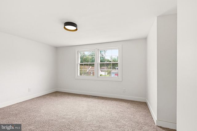 47 NEPTUNE LN, Willingboro, NJ 08046