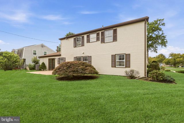 47 NEPTUNE LN, Willingboro, NJ 08046