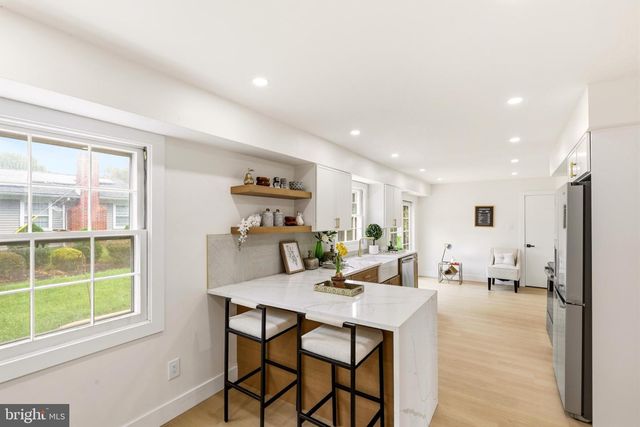 47 NEPTUNE LN, Willingboro, NJ 08046