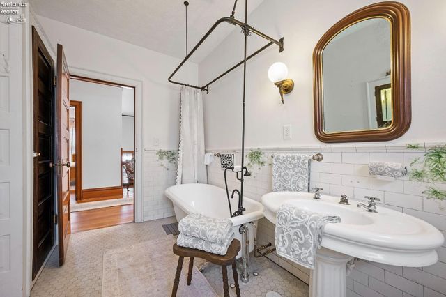 W 610 Washington Street, Sandusky, OH 44870