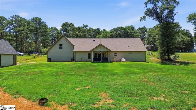 132 Holston Valley Circle, Inman, SC 29349