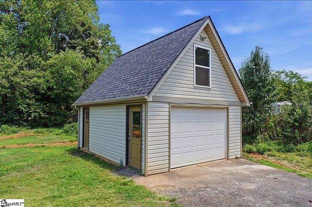 132 Holston Valley Circle, Inman, SC 29349