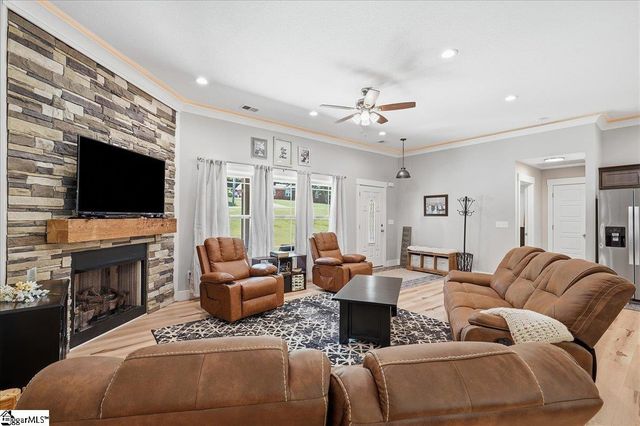 132 Holston Valley Circle, Inman, SC 29349
