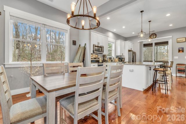 14 Cider Hill Lane, Hendersonville, NC 28792