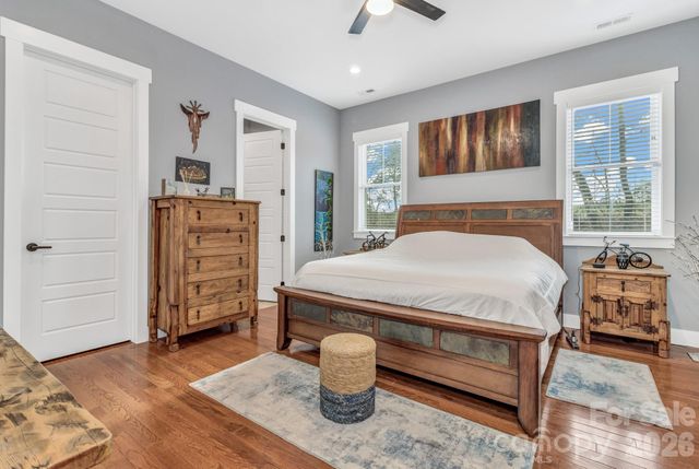 14 Cider Hill Lane, Hendersonville, NC 28792