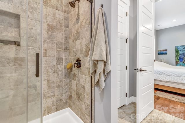 14 Cider Hill Lane, Hendersonville, NC 28792