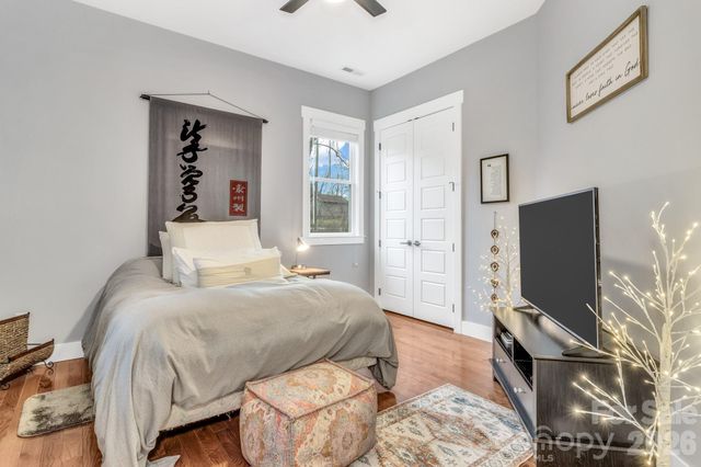 14 Cider Hill Lane, Hendersonville, NC 28792