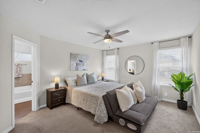 906 Red Crossbill, San Antonio, TX 78253