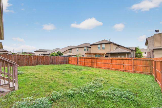 906 Red Crossbill, San Antonio, TX 78253
