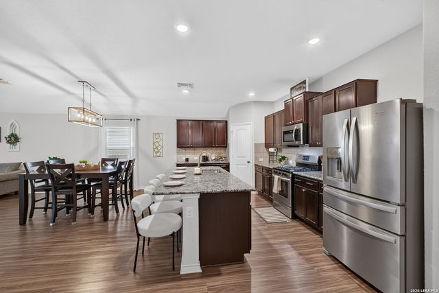 906 Red Crossbill, San Antonio, TX 78253