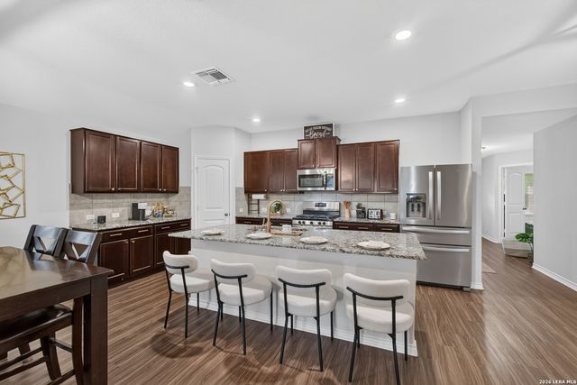 906 Red Crossbill, San Antonio, TX 78253