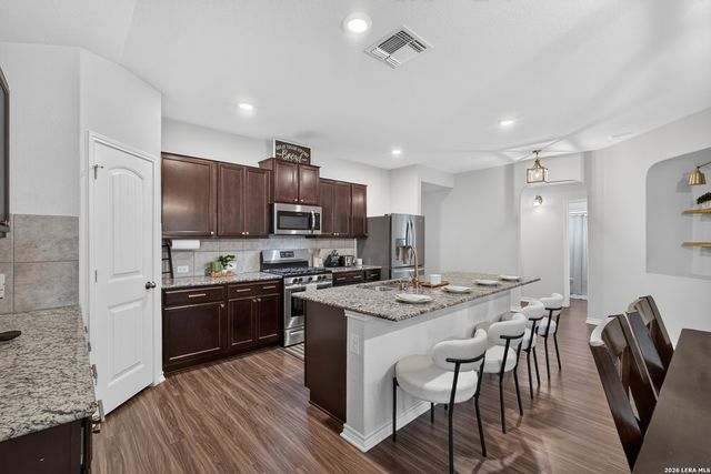 906 Red Crossbill, San Antonio, TX 78253