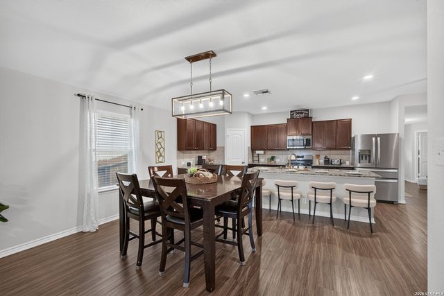 906 Red Crossbill, San Antonio, TX 78253