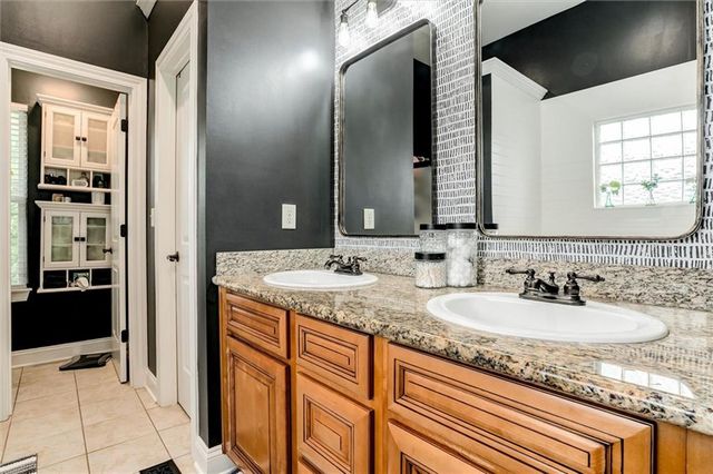 30200 W 185th Street, Gardner, KS 66030