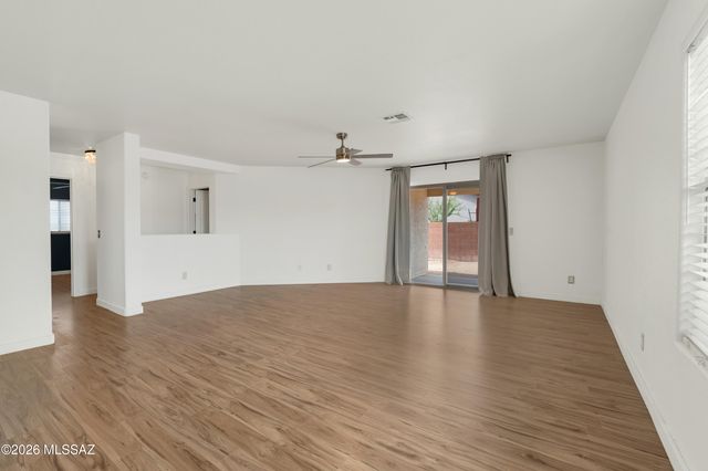 3904 W Rock Basin Lane, Tucson, AZ 85745