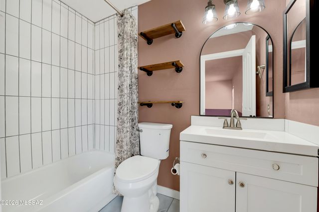 3904 W Rock Basin Lane, Tucson, AZ 85745