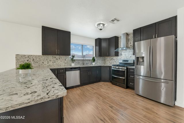 3904 W Rock Basin Lane, Tucson, AZ 85745