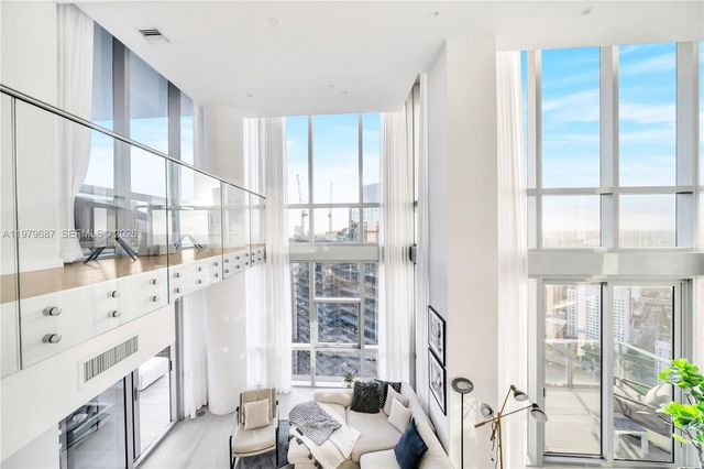 851 NE 1st Avenue Penthouse 4612, Miami, FL 33132