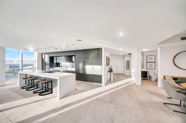 851 NE 1st Avenue Penthouse 4612, Miami, FL 33132