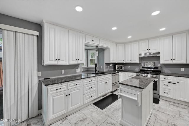 2344 Chancery Road, Toledo, OH 43617