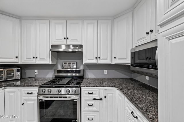 2344 Chancery Road, Toledo, OH 43617