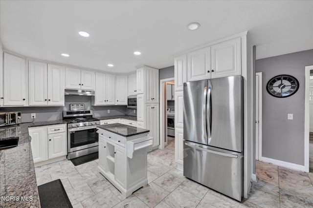 2344 Chancery Road, Toledo, OH 43617