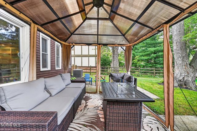 2344 Chancery Road, Toledo, OH 43617