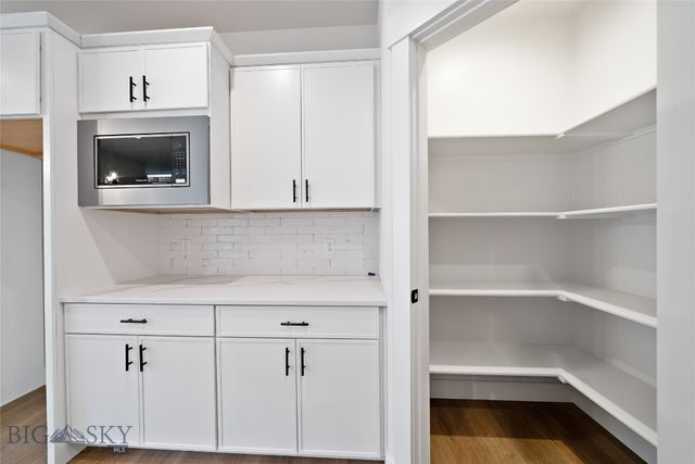 1502 Beeker Lane, Belgrade, MT 59714