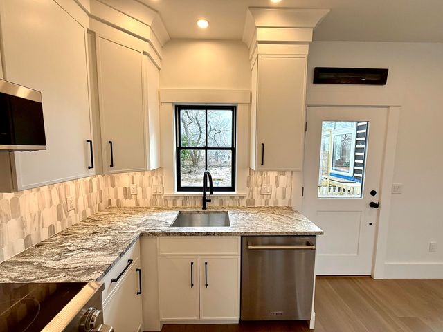 29 Cemetery Road 2, Provincetown, MA 02657