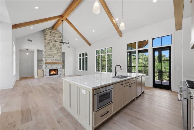 625 Cliffs Vista Parkway, Six Mile, SC 29682