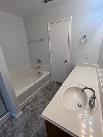 1004 Trickham Drive, Forney, TX 75126
