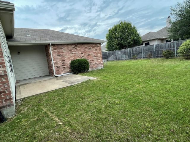 1004 Trickham Drive, Forney, TX 75126