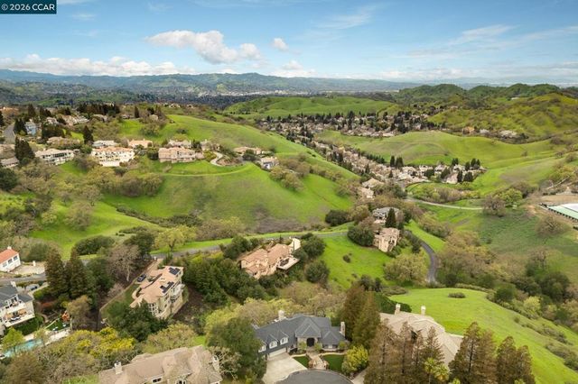 145 145 Sugar Creek Ln, Alamo, CA 94507