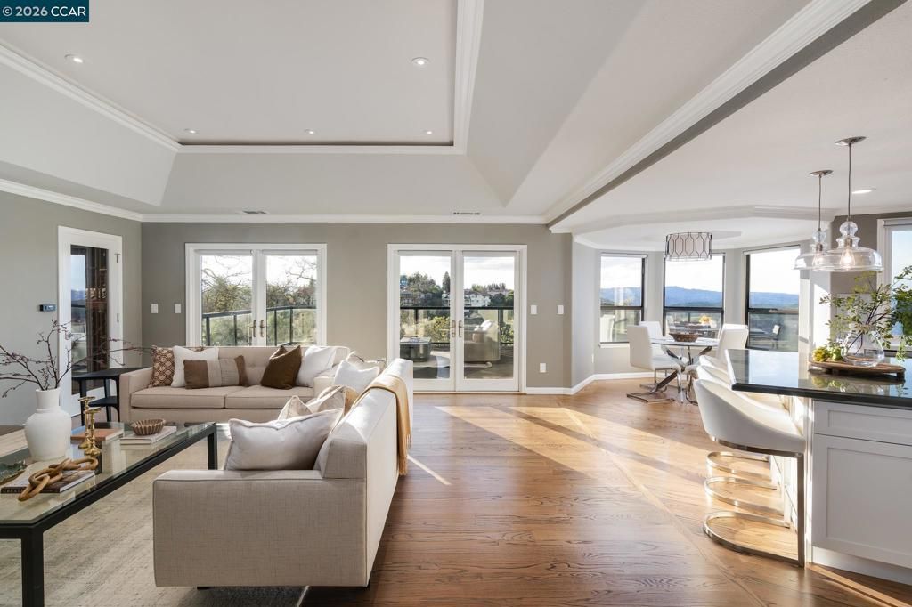 Image 15 of property listing at 145 145 Sugar Creek Ln, Alamo, CA 94507