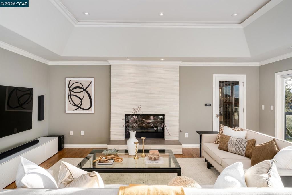 Image 18 of property listing at 145 145 Sugar Creek Ln, Alamo, CA 94507