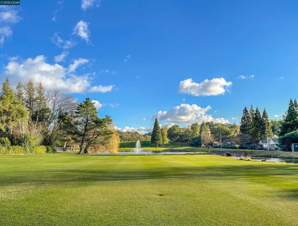 Image 44 of property listing at 145 145 Sugar Creek Ln, Alamo, CA 94507