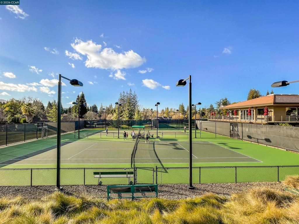 Image 45 of property listing at 145 145 Sugar Creek Ln, Alamo, CA 94507