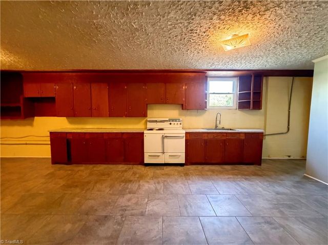 5305 Belews Creek Road, Walkertown, NC 27051
