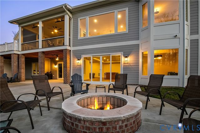 3831 Grayscott Way, Midlothian, VA 23113