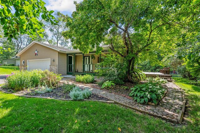 40744 Fenian Way, North Branch, MN 55056