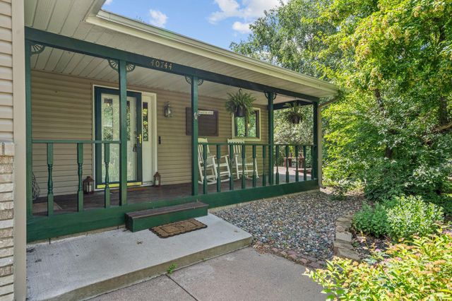 40744 Fenian Way, North Branch, MN 55056