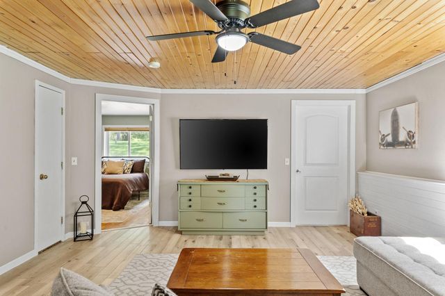 40744 Fenian Way, North Branch, MN 55056