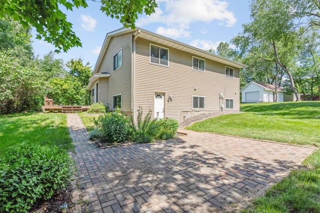 40744 Fenian Way, North Branch, MN 55056