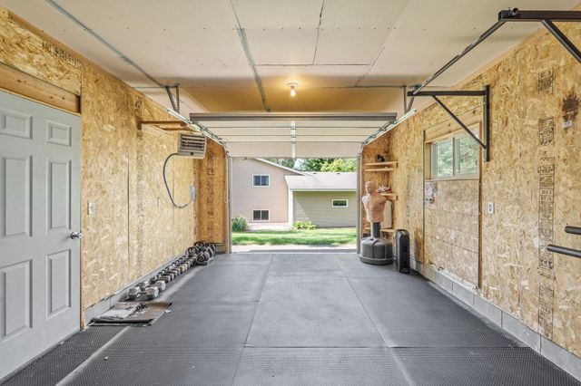 40744 Fenian Way, North Branch, MN 55056
