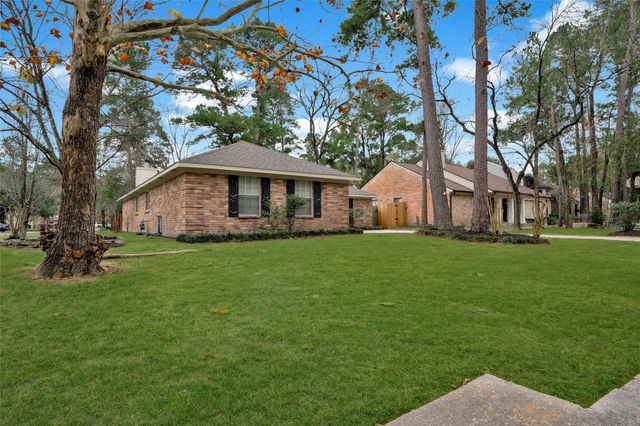 3 Still Corner Place, Spring, TX 77381