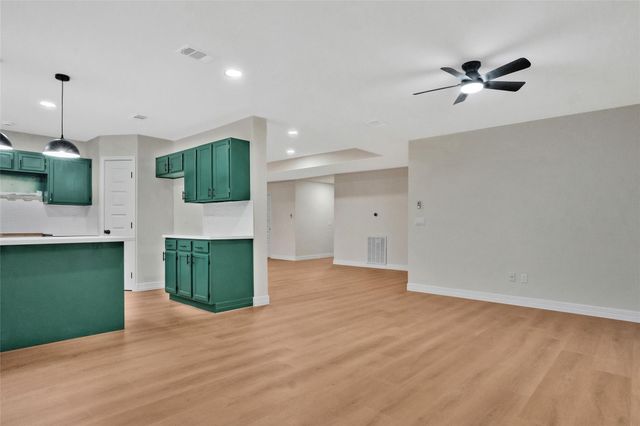 3 Still Corner Place, Spring, TX 77381