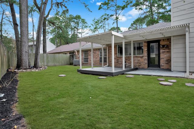 3 Still Corner Place, Spring, TX 77381